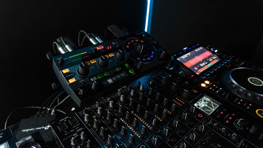 Estudio DJ image 5