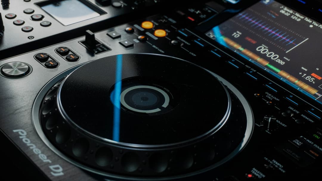 Estudio DJ image 9
